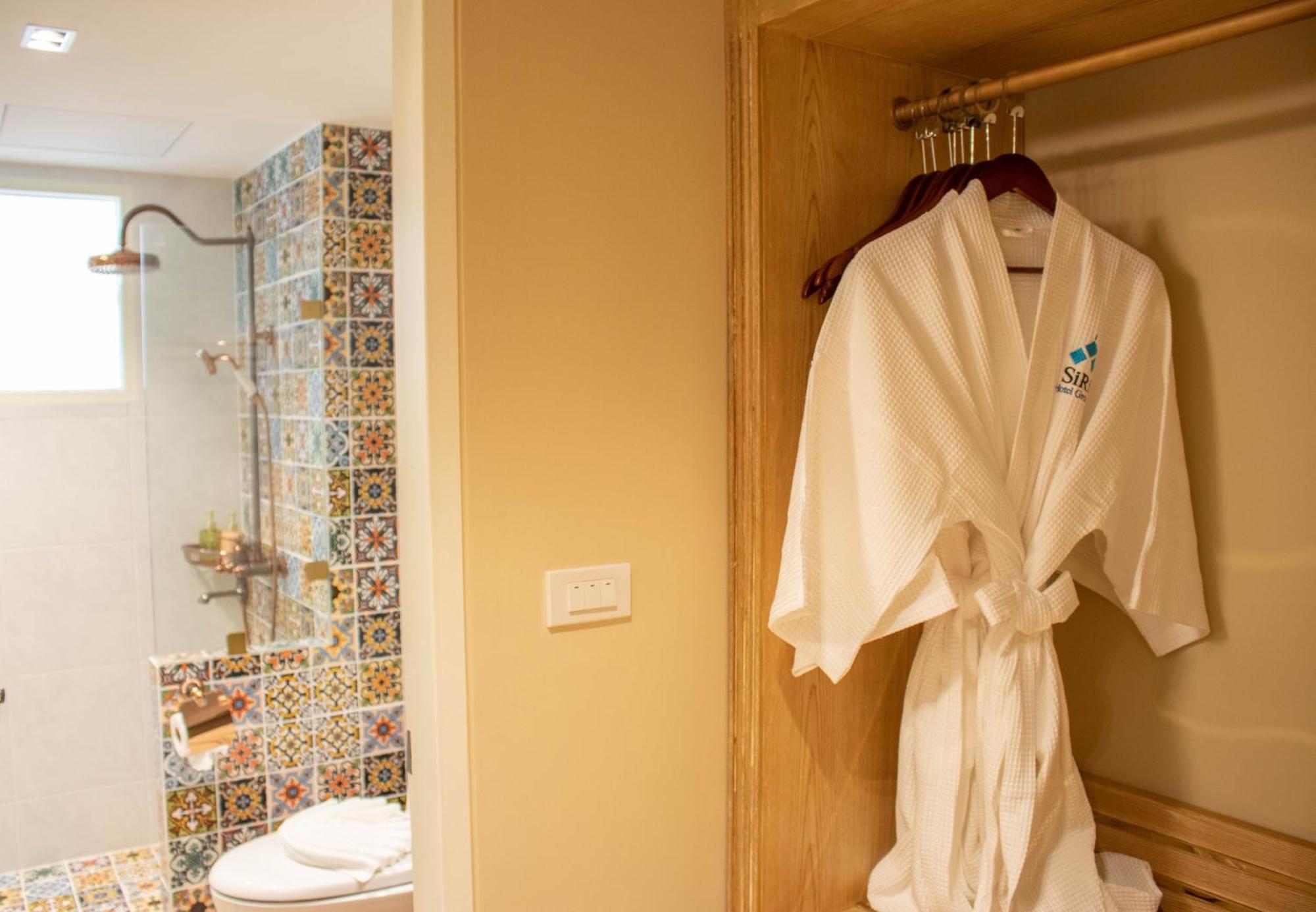 Siri Ratchadamnoen Bangkok Hotel Ngoại thất bức ảnh
